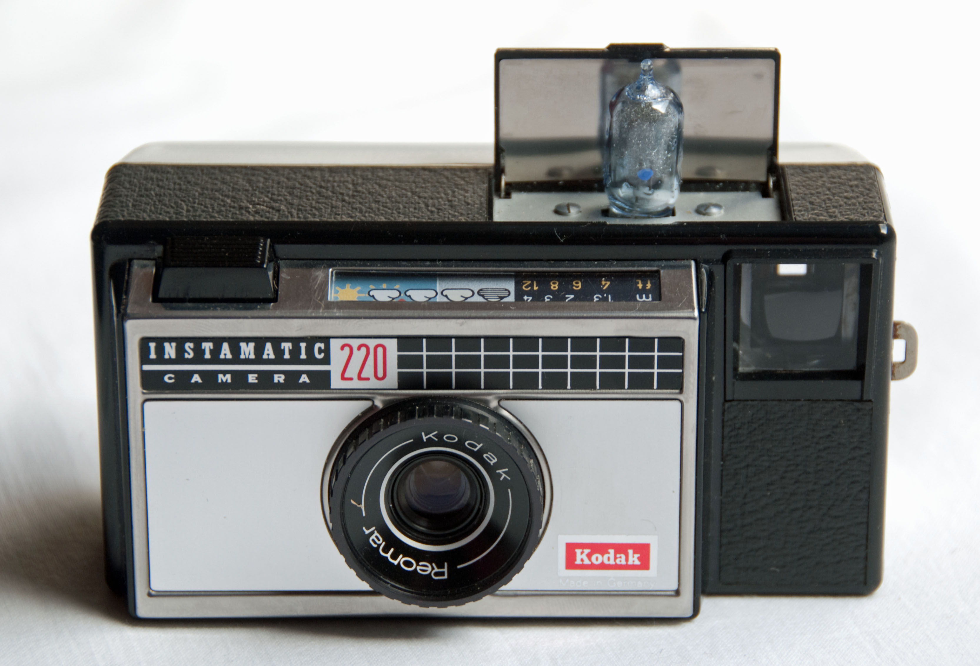 KODAK INSTAMATIC 220